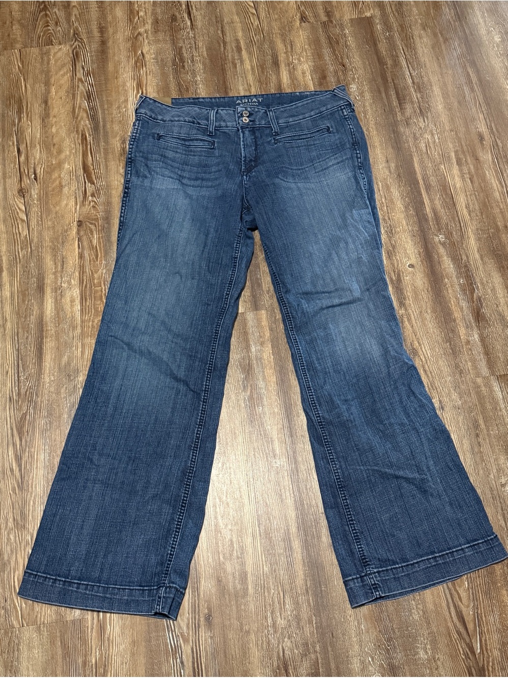 Ariat Outseam Ella Trouser Jeans Women's 33R Mid Rise Wide Leg Blue Bell Wash